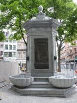 La Fontaine de la Tradition rénovée et inaugurée le 8 mai 2014