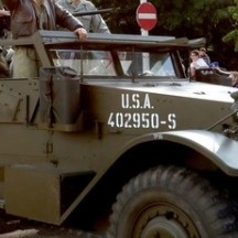 Militärsäule der Souveni r- 75. Befreiung von Lüttich