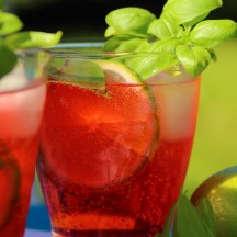 Mocktail 1 : fraises-basilic pétillant