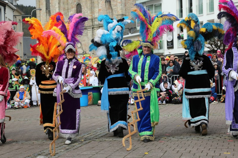 Cortège folklorique Fêtes de Wallonie Province de Liège