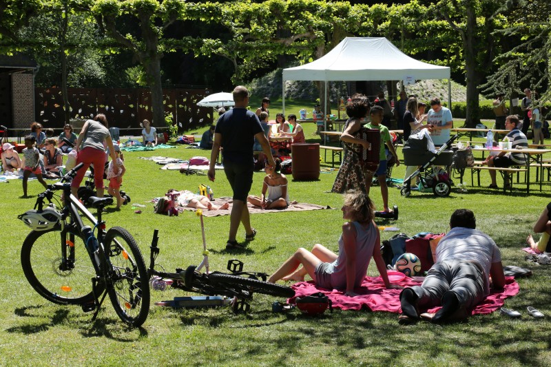 Pique-nique au jardin © FTPL P. Fagnoul 