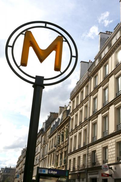 Station de Métro "Liège" à Paris